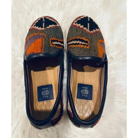 Res Ipsa Flats - Picture 4 of 7